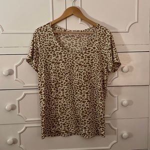 NWT Leopard Tee Size M